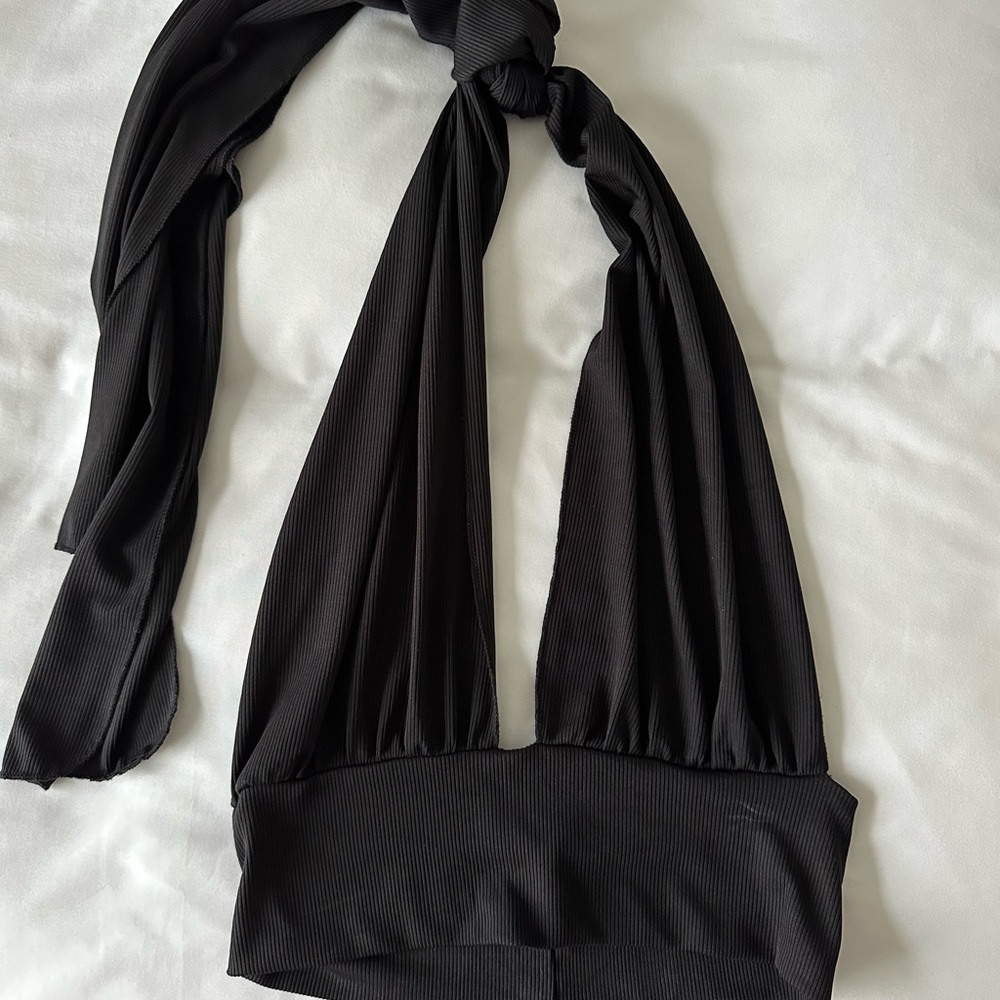 Black crop top
